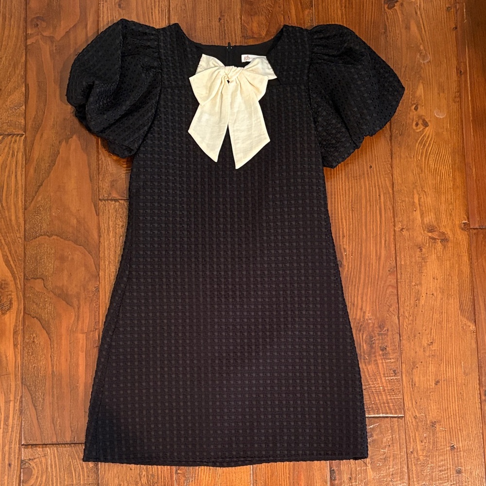 GB Girls Size 12 Elegant Black Dress with Cream Bow